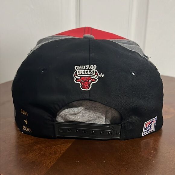 🔥🏀 True Vintage CHICAGO BULLS Snapback Hat Limited Edition #1449 of 2000 - EUC - Picture 7 of 13